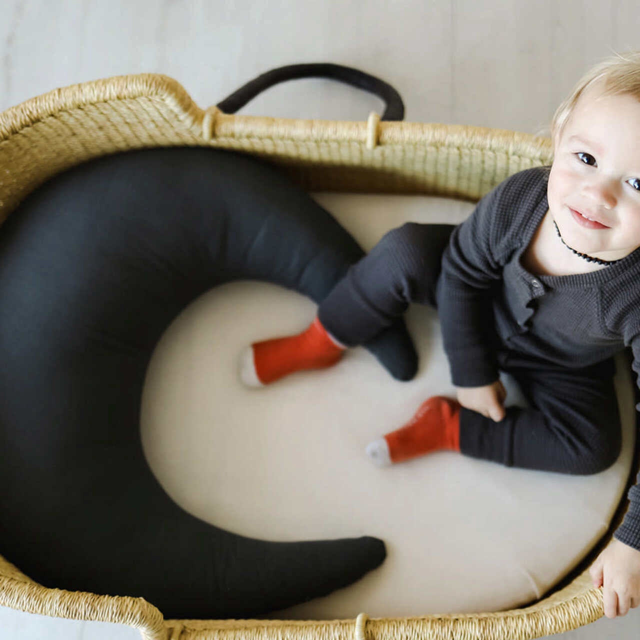 Snuggle Me Feeding + Support Pillow - Sparrow