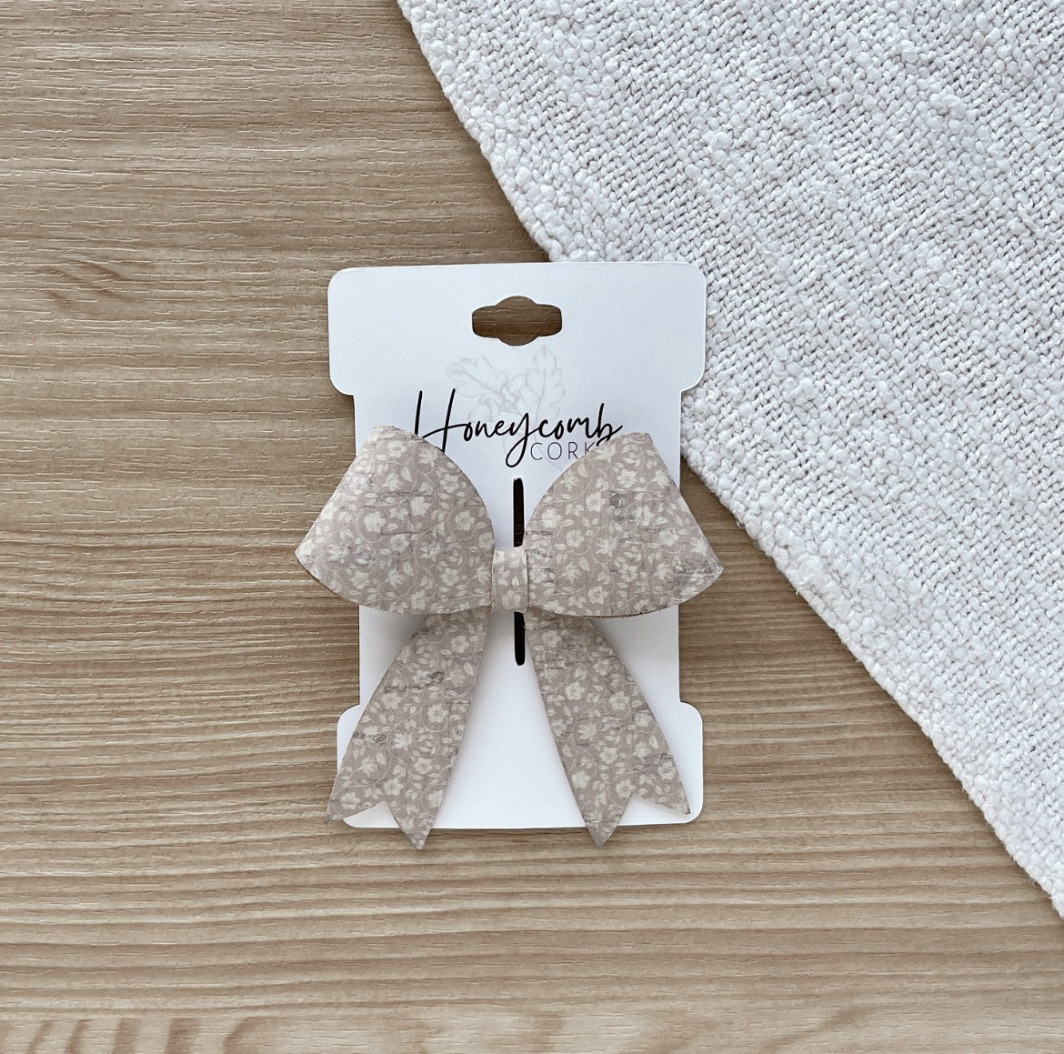 Honeycomb Cork Stella Bow