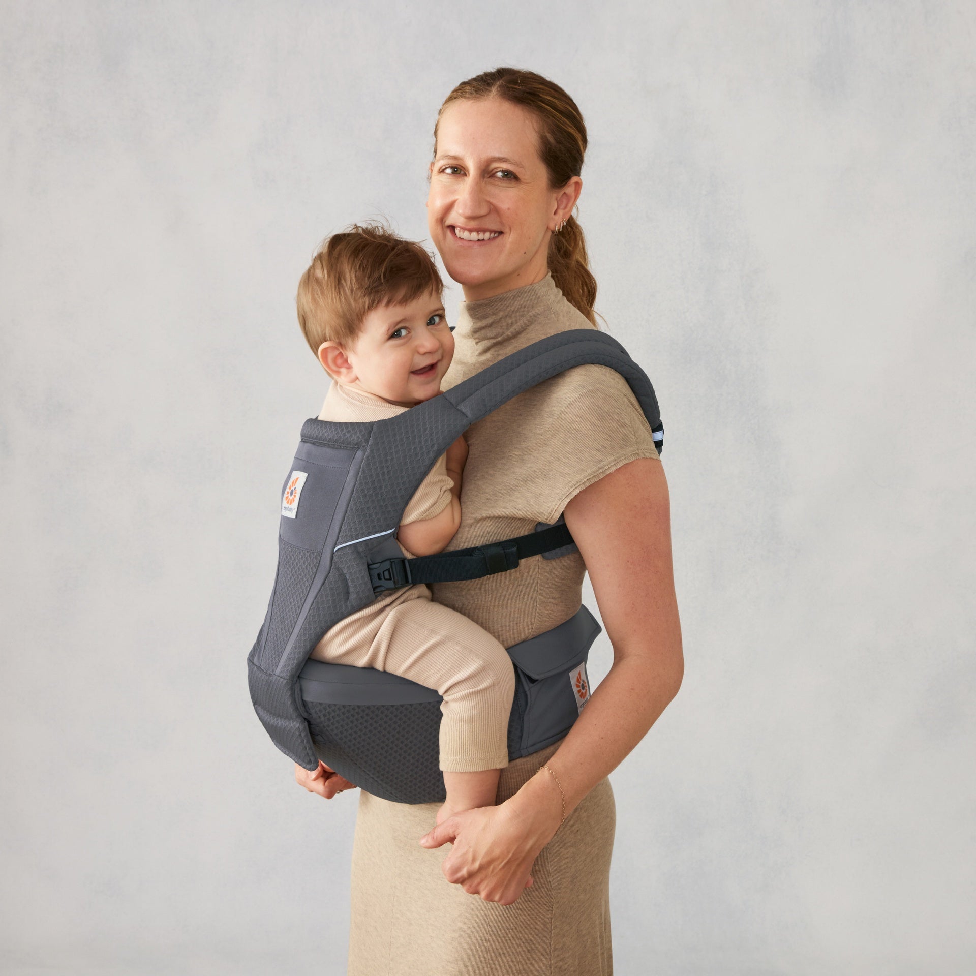 Ergobaby Alta Hip Seat Baby Carrier