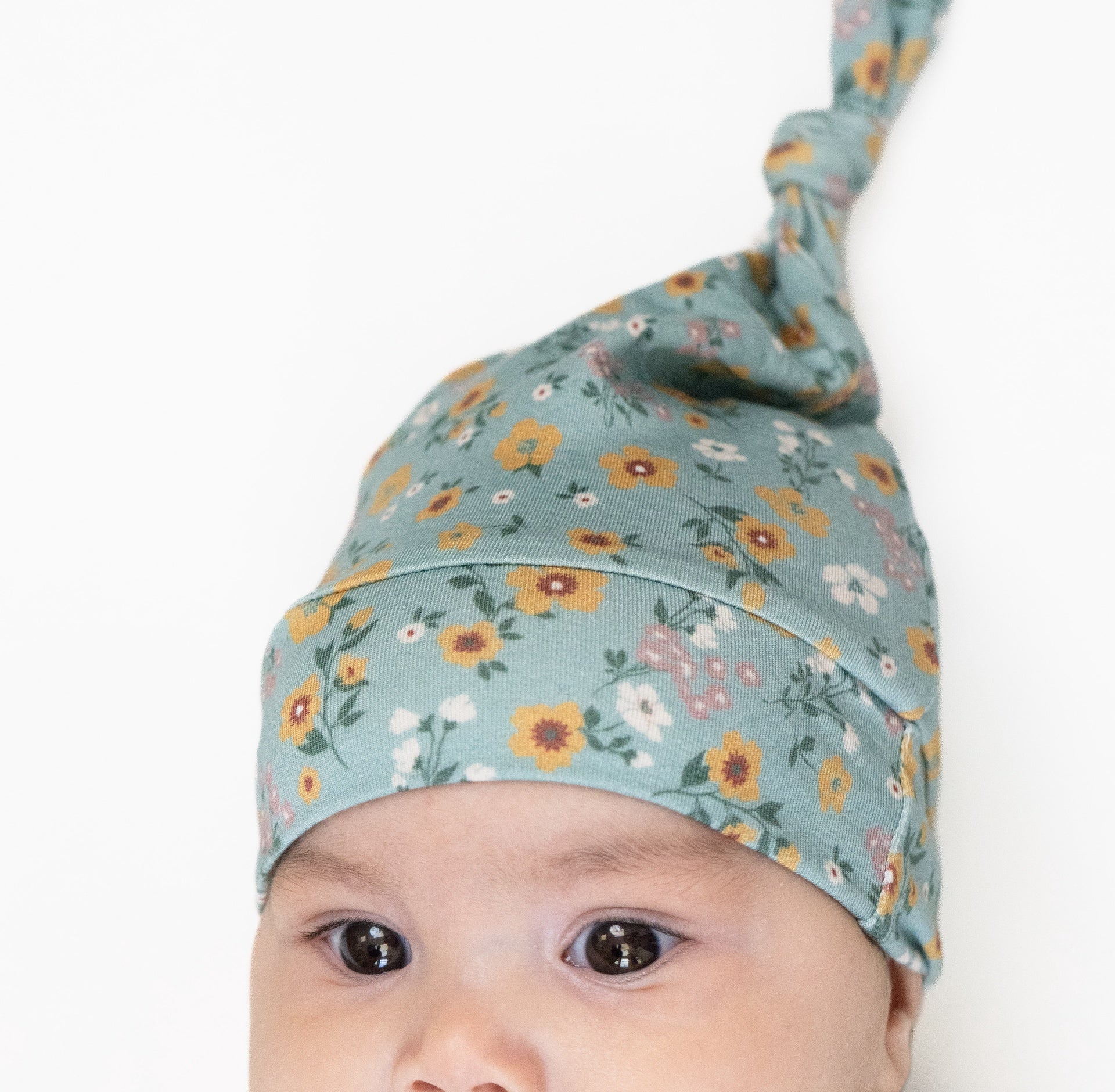 Knotted Hat - Vintage Garden