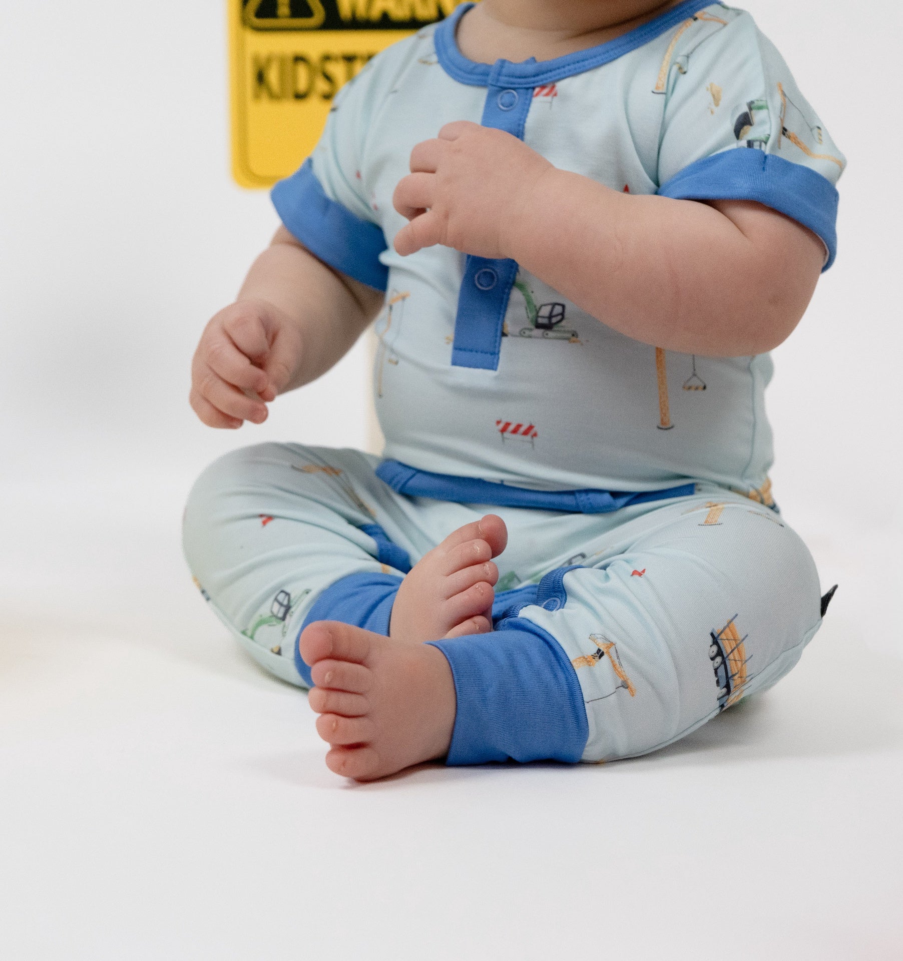 S/S Pocket Romper - Construction / Lake Blue