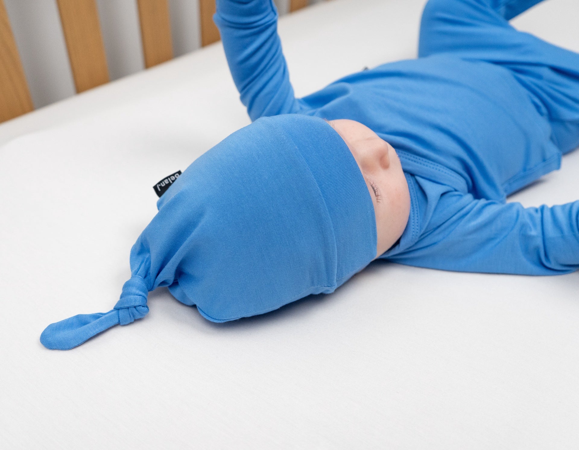 Knotted Hat - Lake Blue