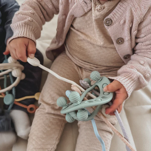 noüka Space Pull Toy