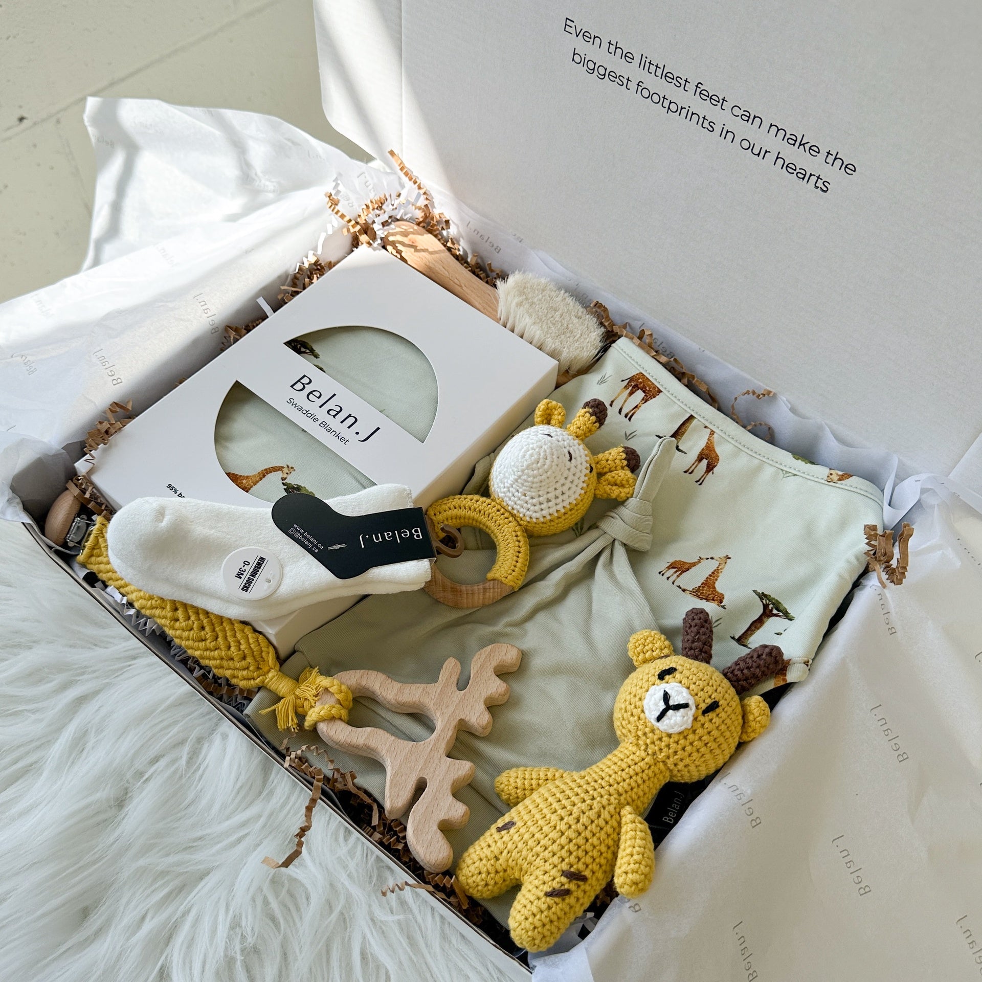 Baby Gift Box - Giraffes (Swaddle Blanket)
