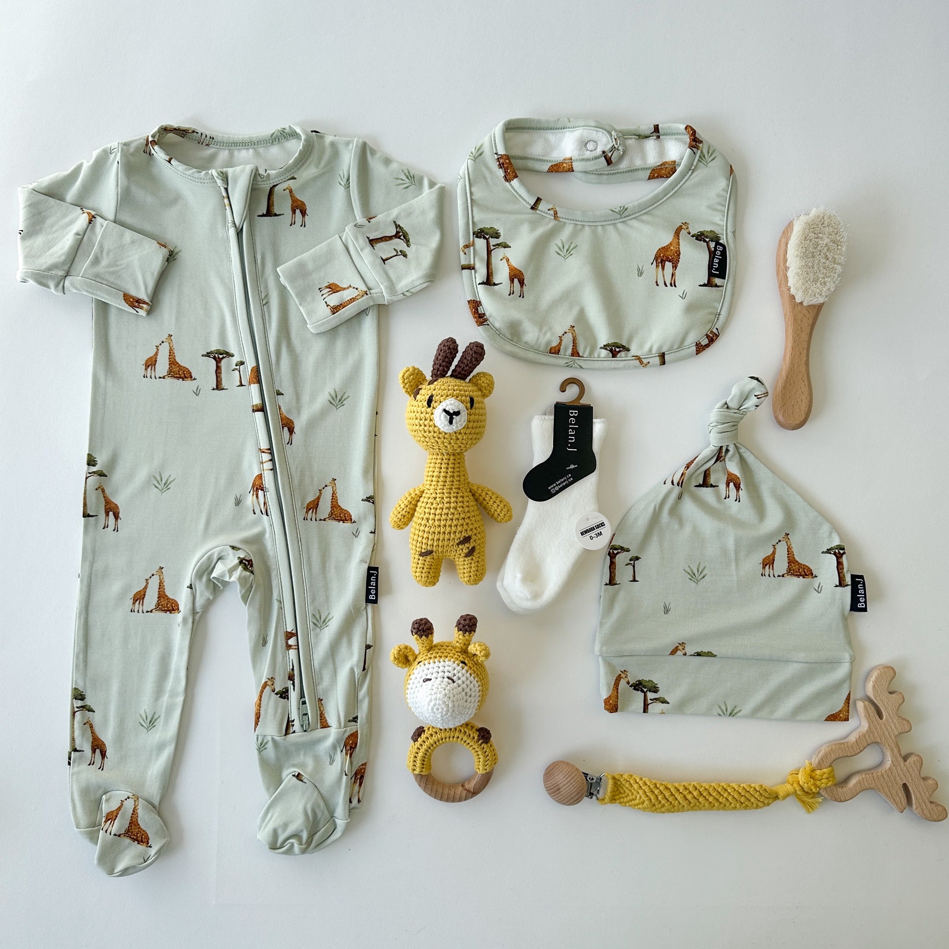 Baby Gift Box - Giraffes (Newborn Footed Sleeper)