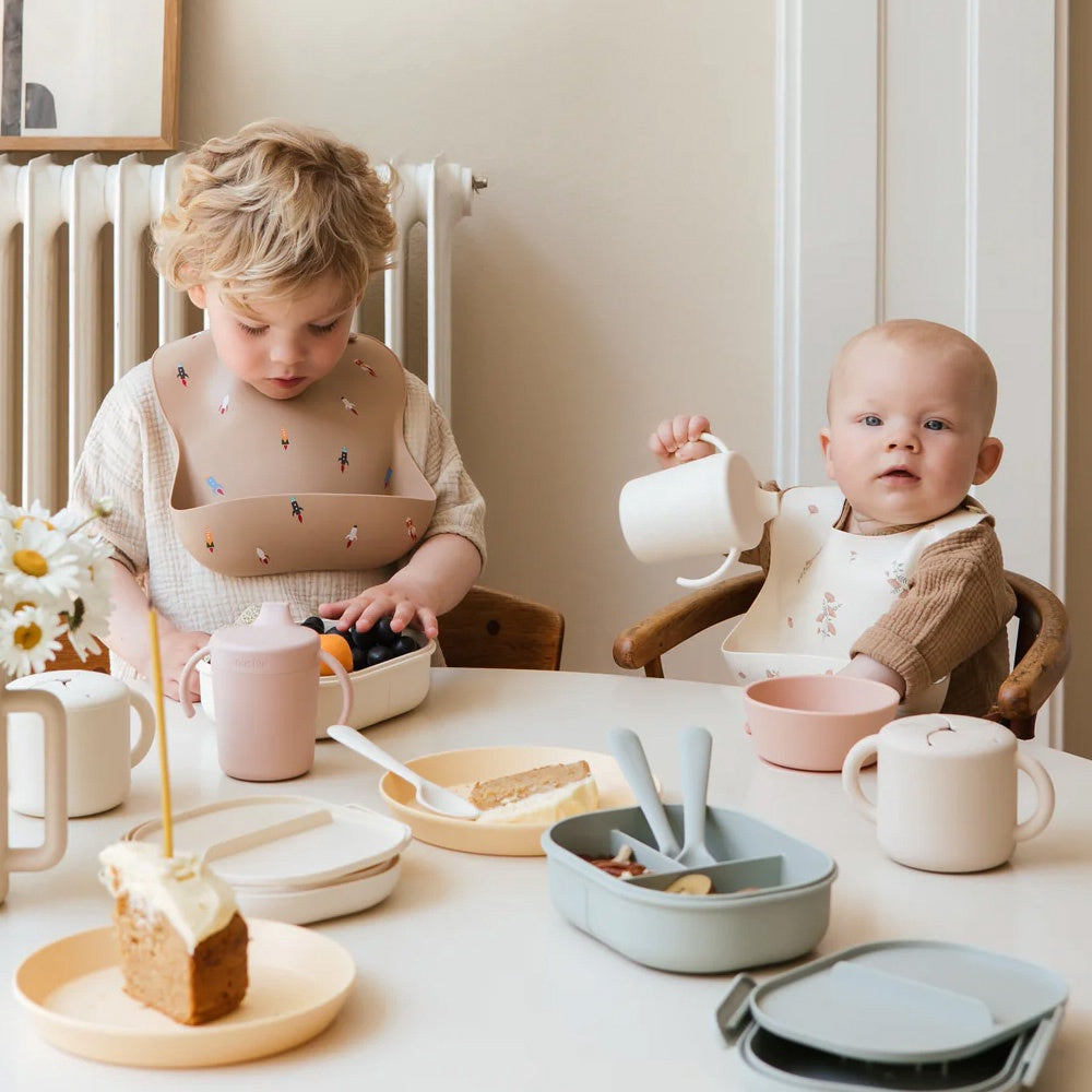 Mushie Trainer Sippy Cup - Ivory