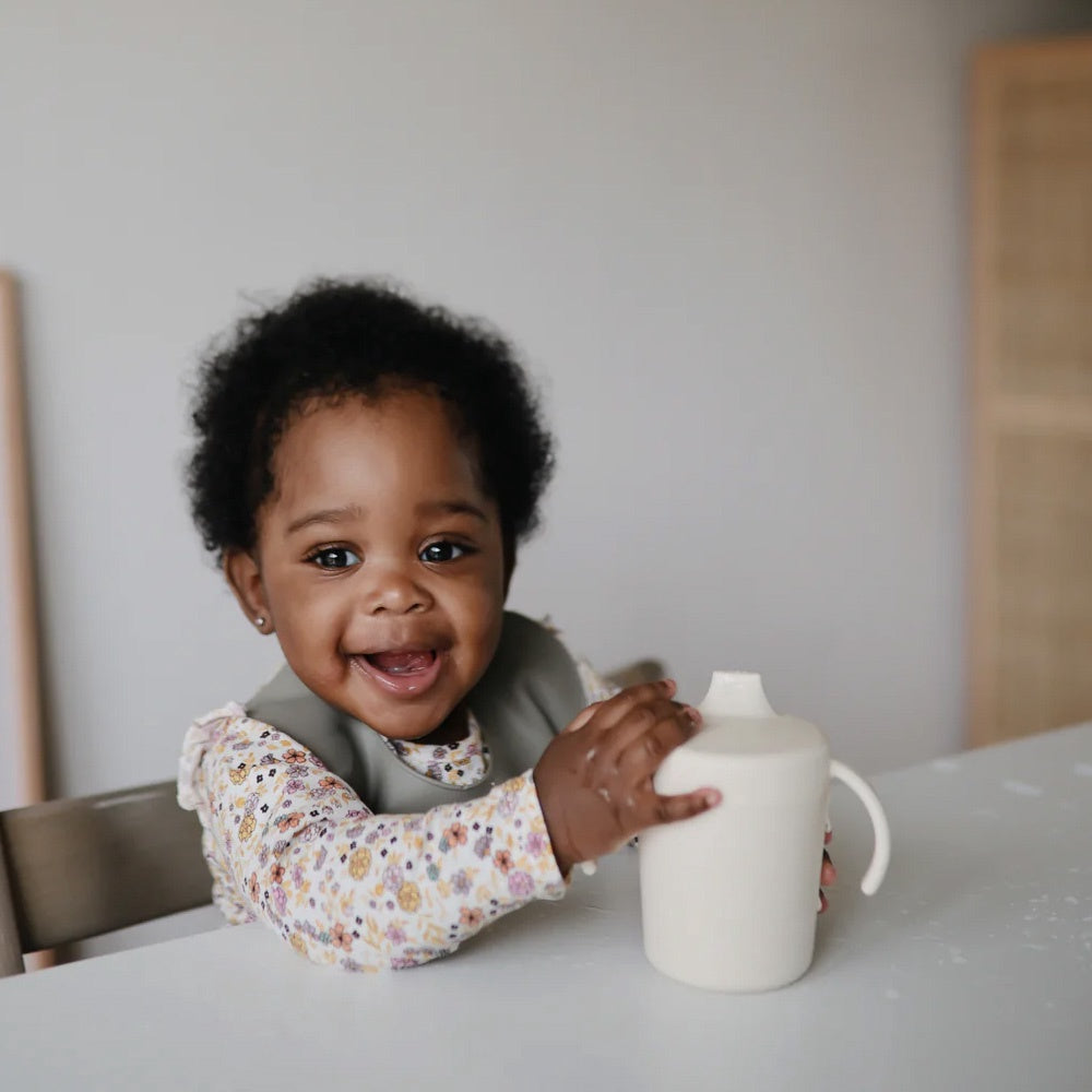 Mushie Trainer Sippy Cup - Ivory