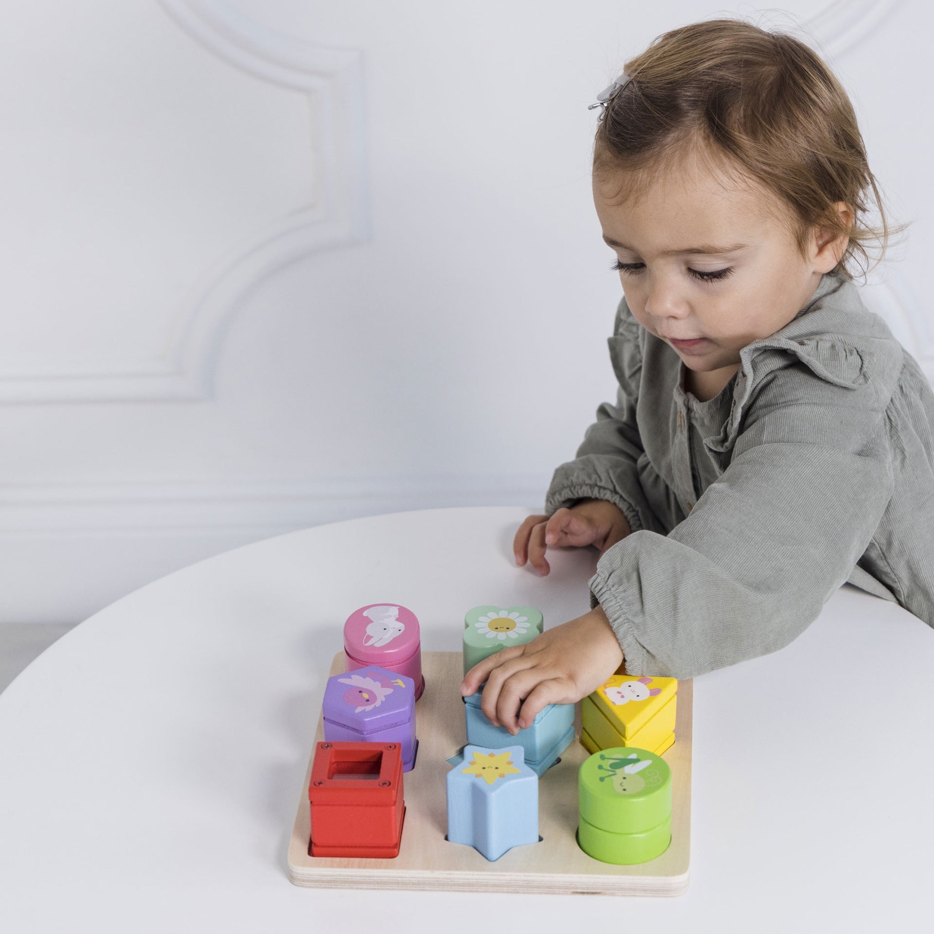 Le Toy Van Rainbow Sensory Shape Sorter