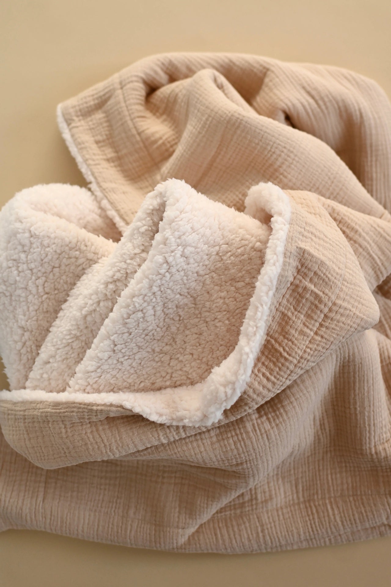 Minika Muslin & Sherpa Blanket