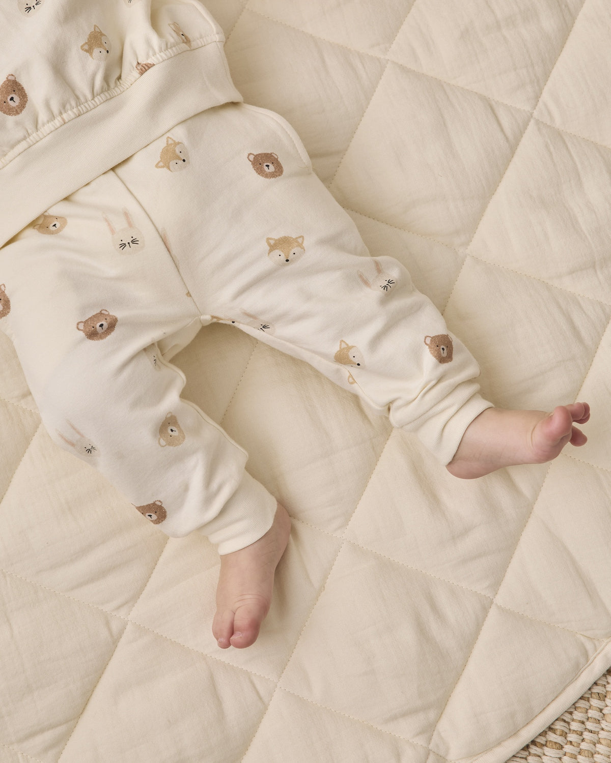Quincy Mae Relaxed Fleece Sweatpants - Critters