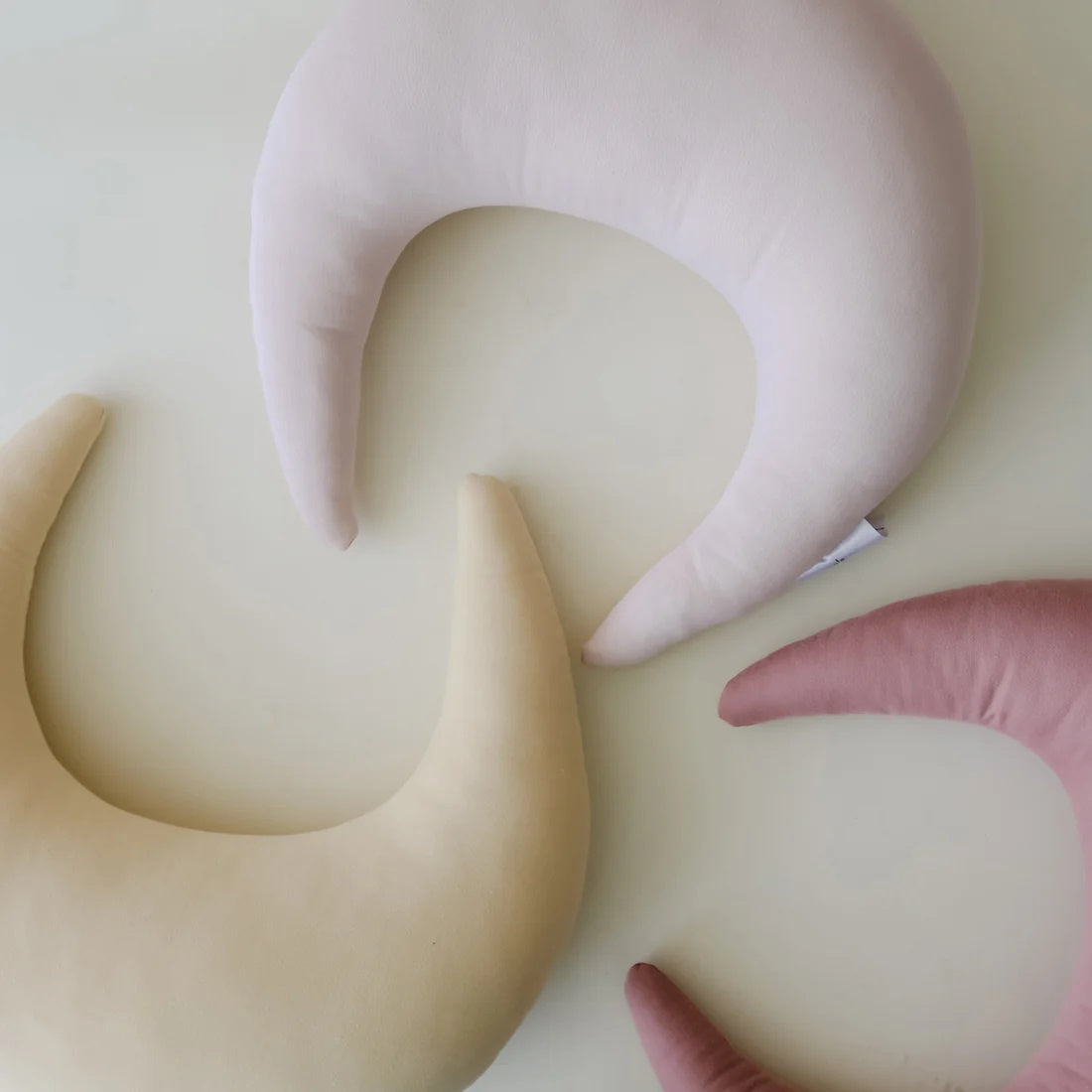 Snuggle Me Feeding & Support Pillow- Petal