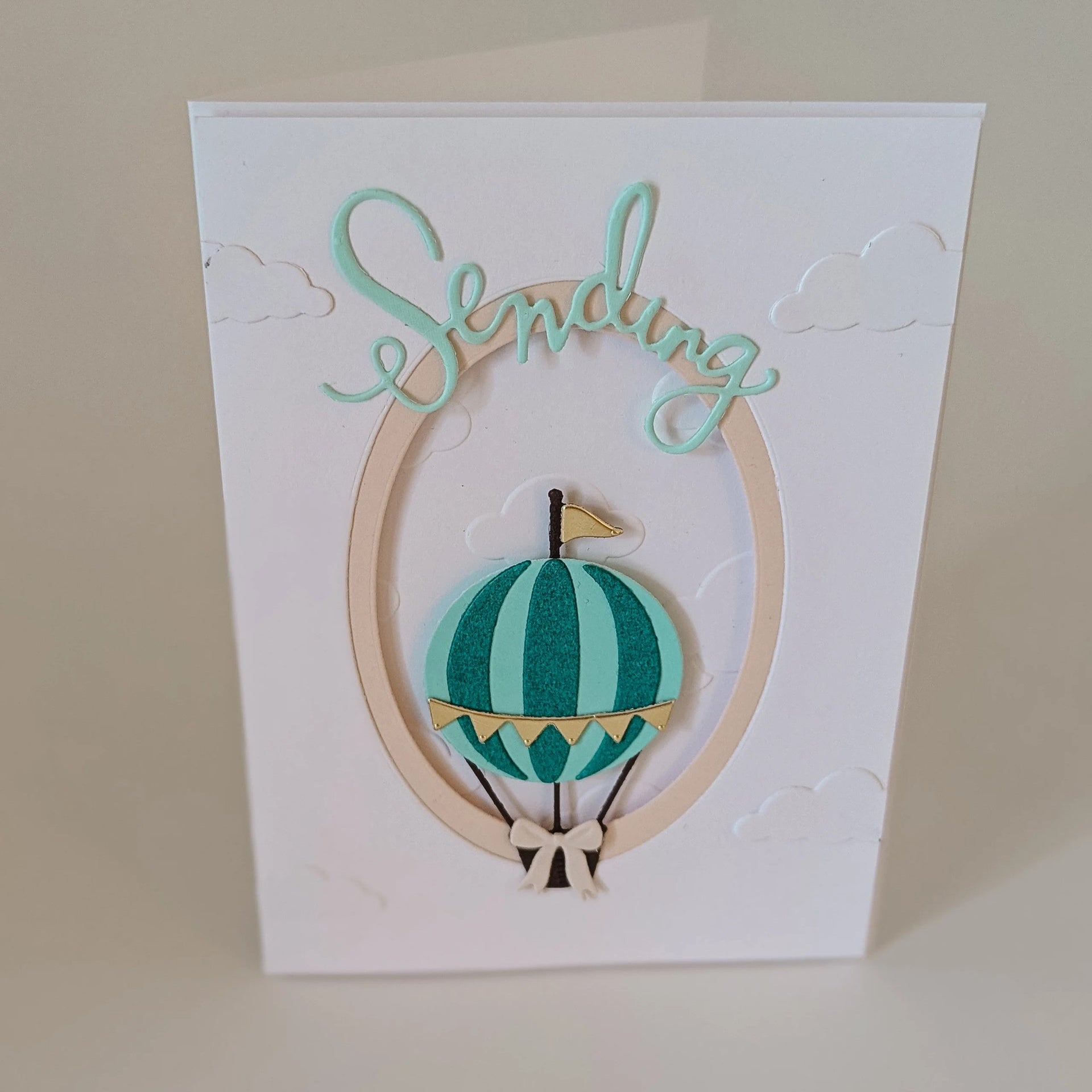 Lovely Paper Design Soaring Birthday Wishes