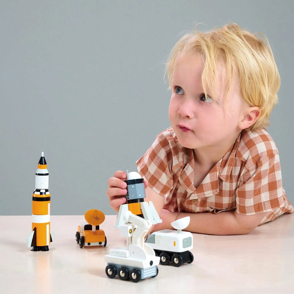 Tender Leaf Space Voyager Set