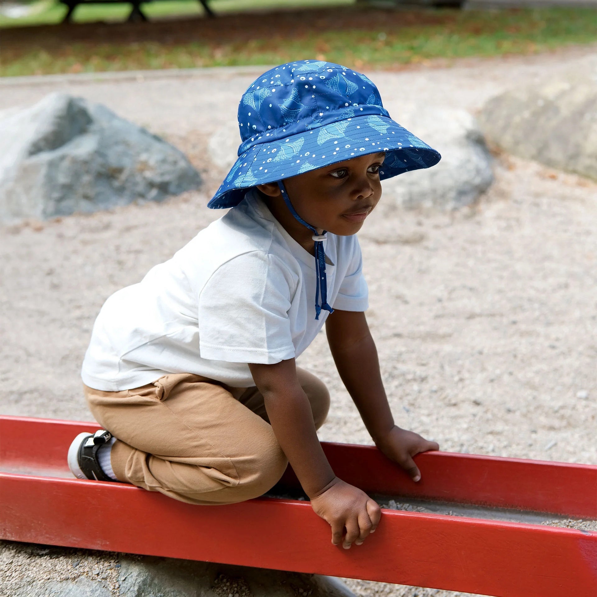 Jan & Jul Aqua-Dry Bucket Hat - Manta Ray