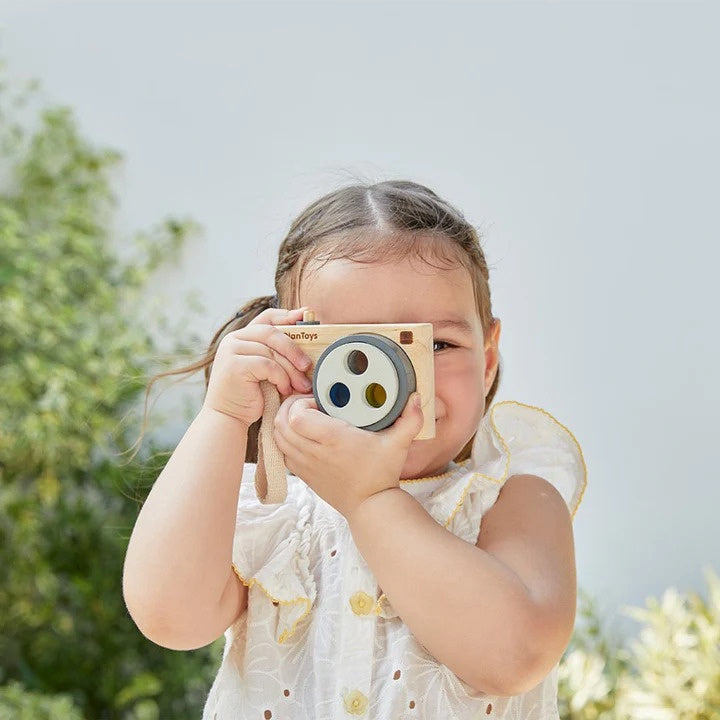 Plan Toys Coloured Snap Camera