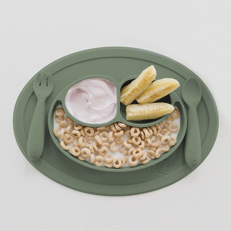 EZPZ Mini Feeding Set - Olive