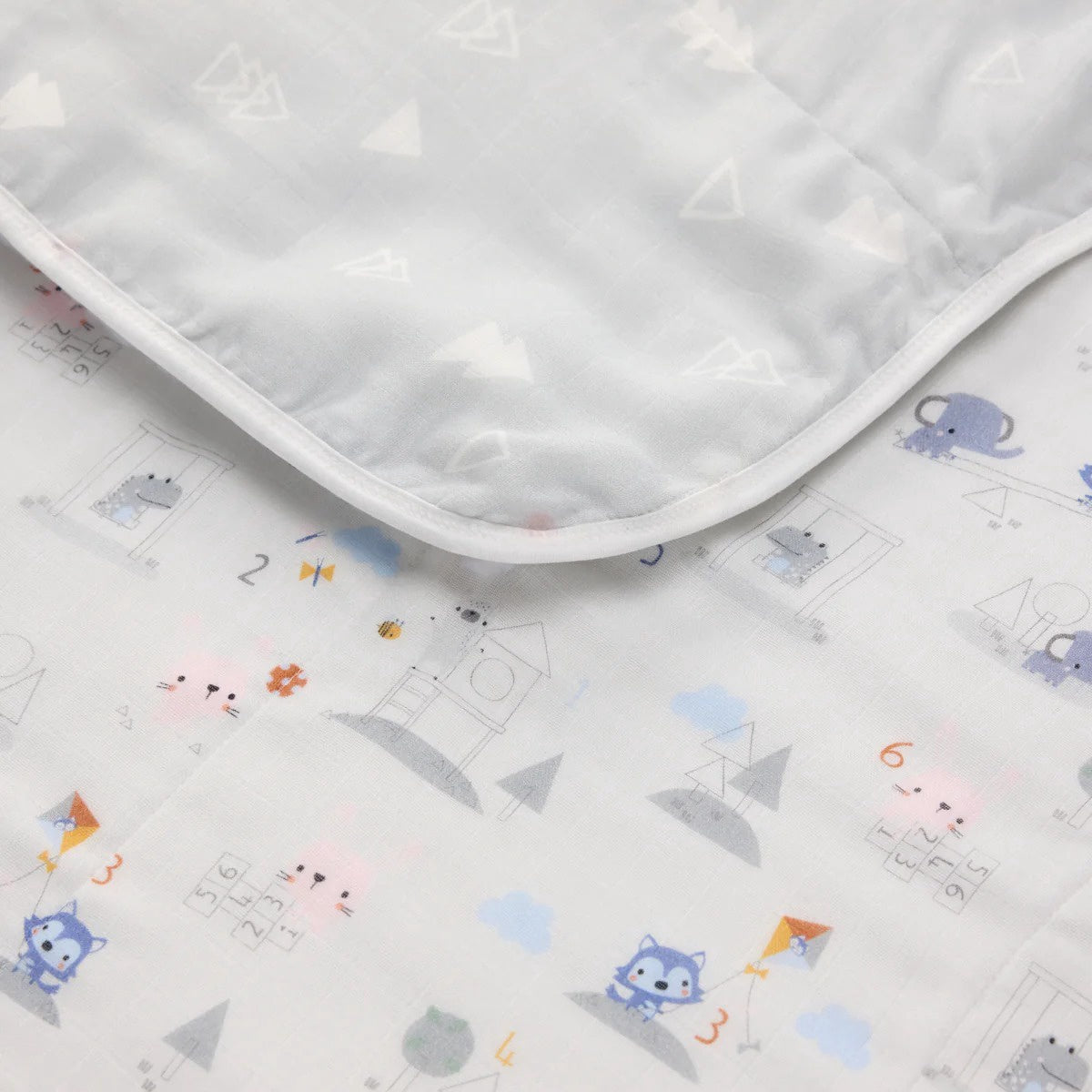 Loulou Lollipop Muslin Quilt - Mini Mathletes