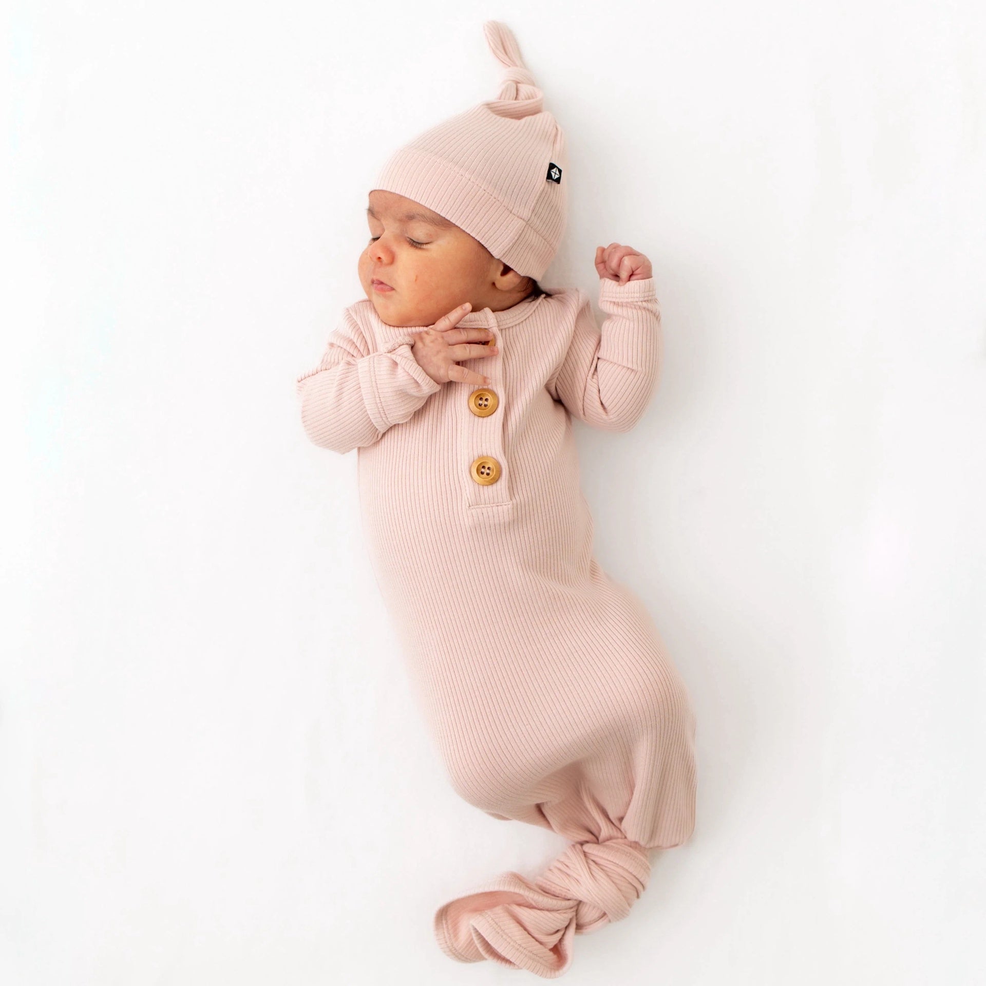 Kyte Baby Ribbed Knotted Gown with Hat Set - Blush
