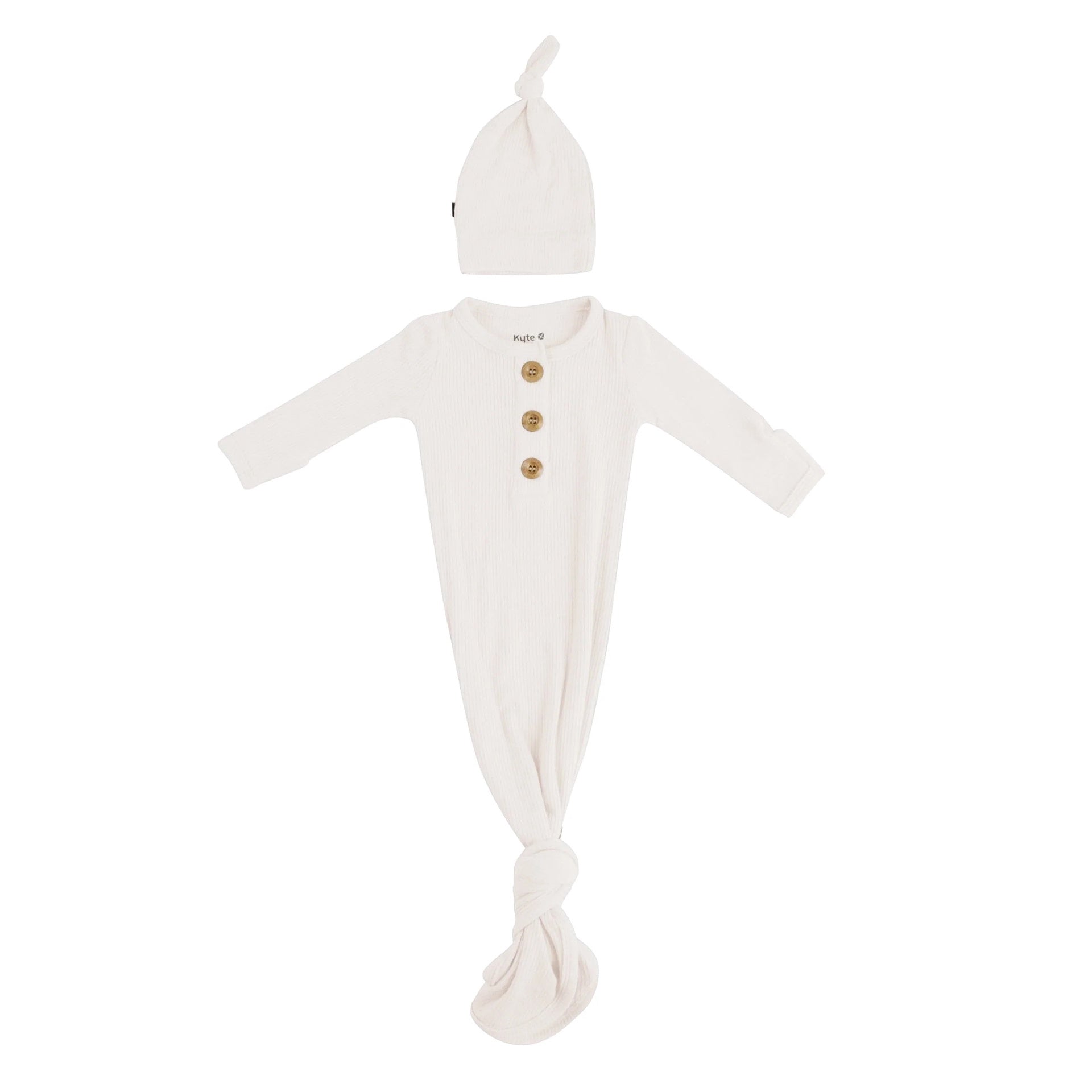 Kyte Baby Ribbed Knotted Gown with Hat Set - Oat