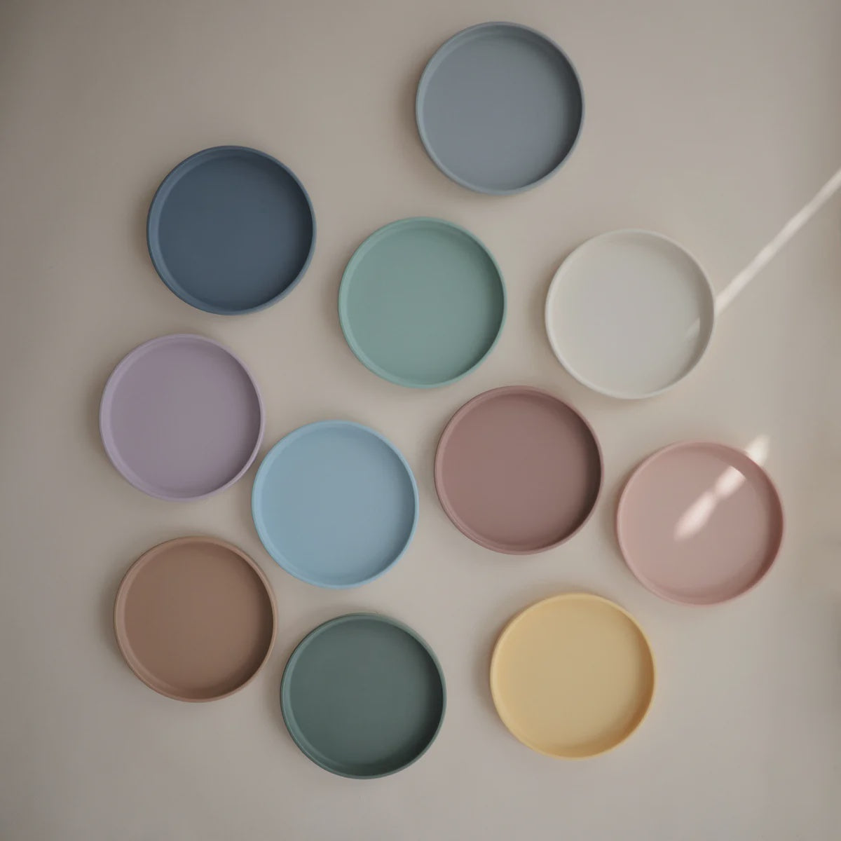 Mushie Classic Silicone Suction Plate
