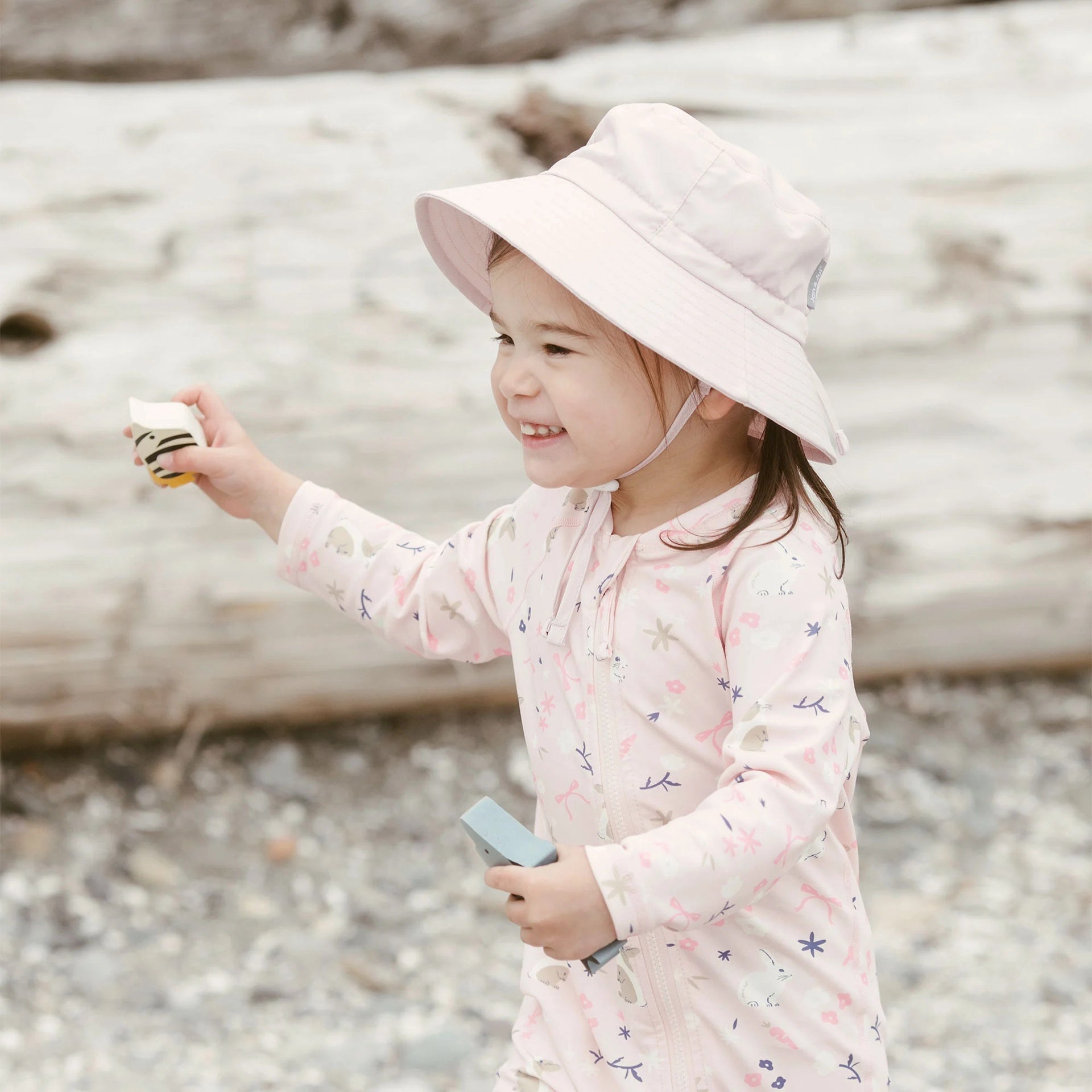 Jan & Jul Aqua-Dry Bucket Hat - Soft Pink