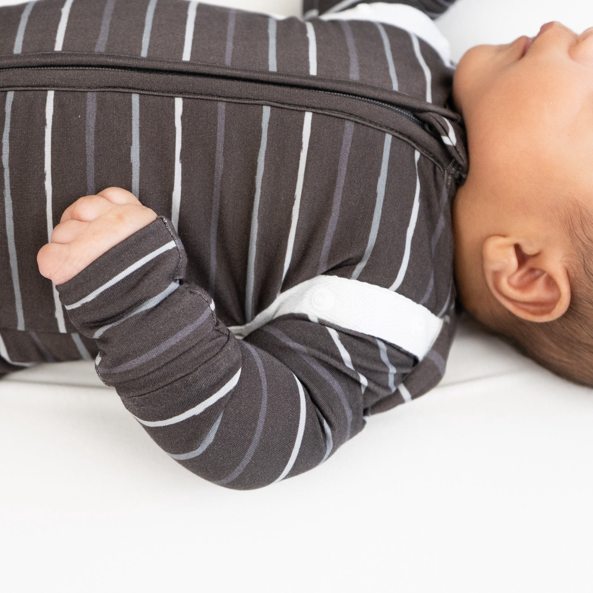 1.0 TOG Convertible Swaddle Sack - Charcoal Stripes